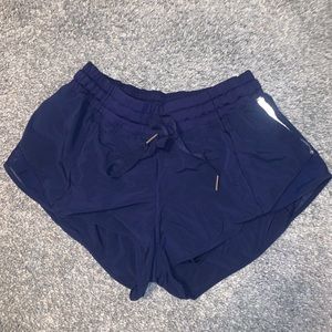 LuLu Shorts Size 4